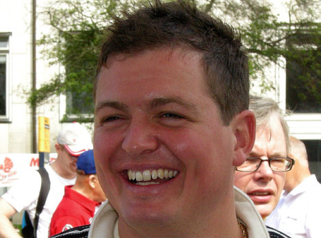 Michel Nykjær var en af de mange professionelle racerkørere, der nød en afslappet weekend i godt selskab under Copenhagen Historic Grand Prix. Han kørte mellem 10 og 15 ture for Race for Riget.